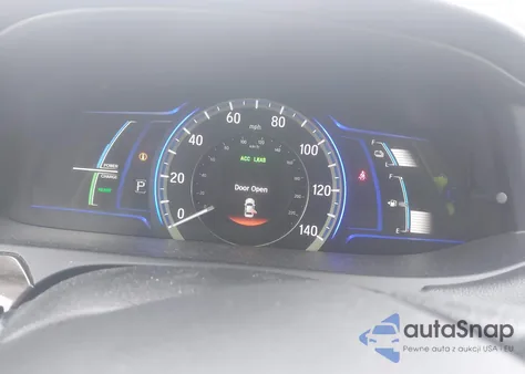 2017 Honda Accord Hybrid из США, поврежденный, VIN JHMCR6F36HC004490